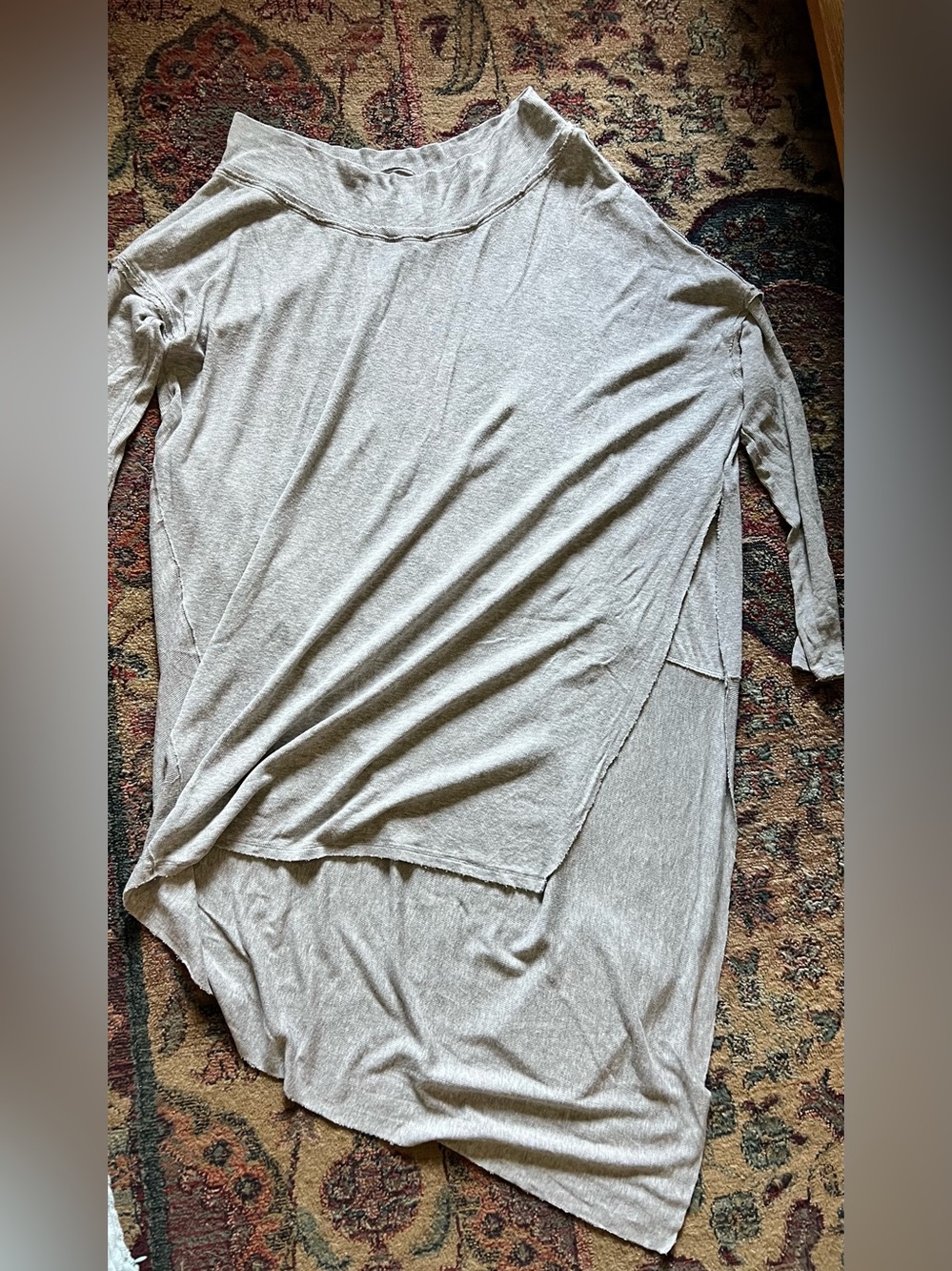 We The Free Light Gray Women’s Long Sleeve Off The Shoulder Tunic Top with Split